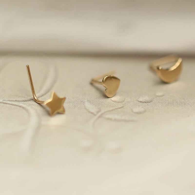14K gold heart nose stud L shaped
