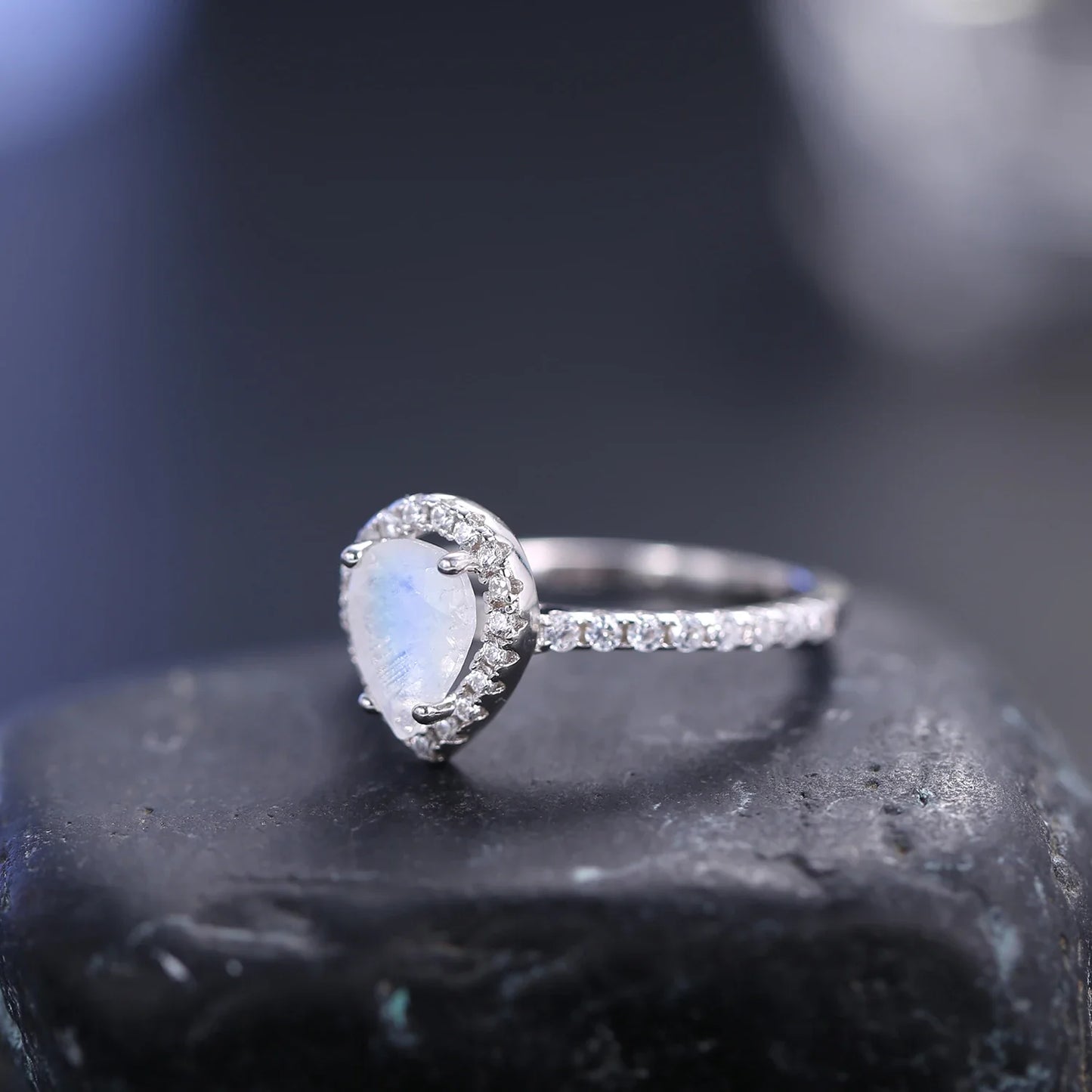 Sterling silver and moonstone ring with a teardrop moonstone vintage style