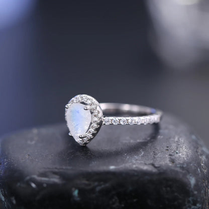 Sterling silver and moonstone ring with a teardrop moonstone vintage style