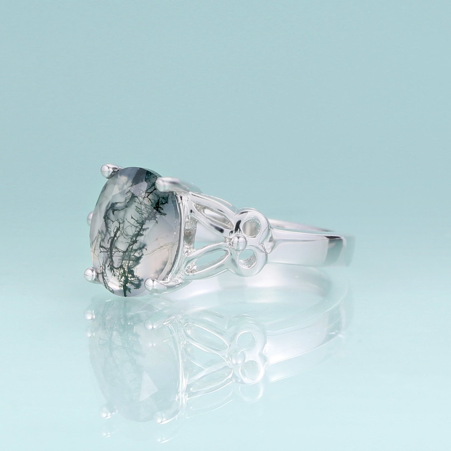 Moss agate ring vintage style oval cut in 925 sterling silver