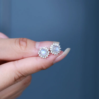 Vintage-style moonstone earrings small ear studs ear studs for women