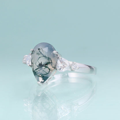 Moss agate pear-shaped ring in silver