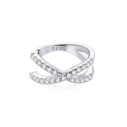 Criss cross cuff earring