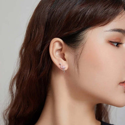 Flamingo earrings with a pink flamingo