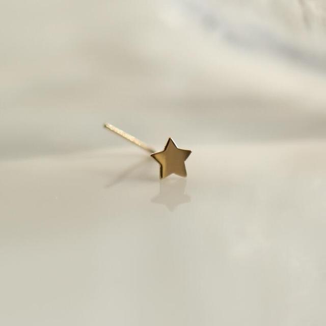 14K gold star nose stud L shaped
