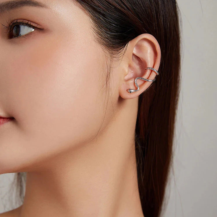 Snake ear cuff in silver